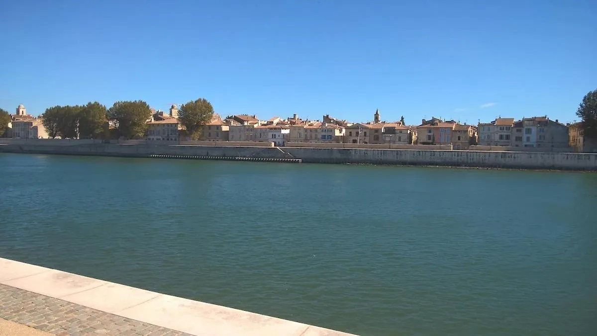 Studio Tournesol Au Pied Des Arenes Arles Apartment