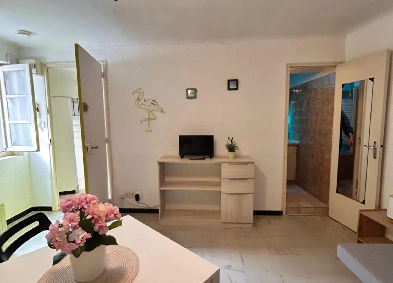 Studio Tournesol Au Pied Des Arenes Arles 0*,  France