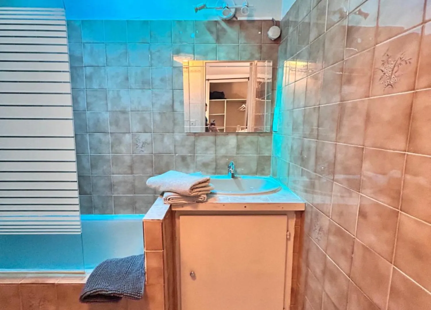 Apartment Studio Tournesol Au Pied Des Arenes Arles France